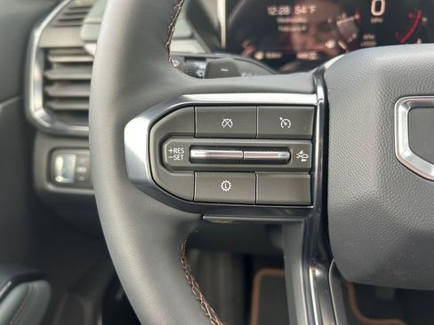 New 2026 GMC Acadia AT4 image 17