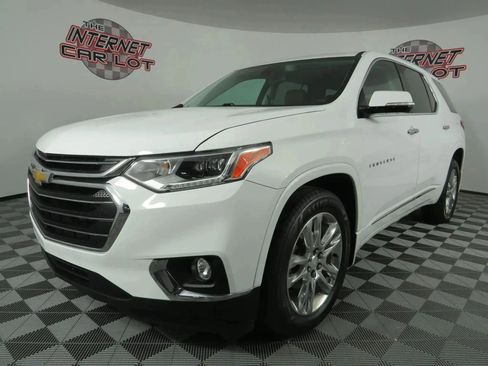 Used 2018 Chevrolet Traverse High Country image 3