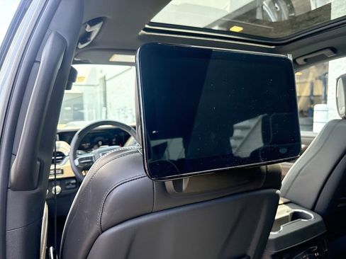 New 2026 GMC Yukon Denali Ultimate AWD/4WD image 32
