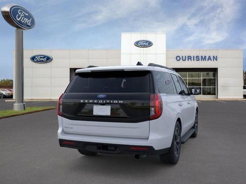 New 2026 Ford Expedition Active image 7