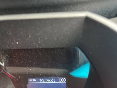 Used 2010 Toyota Tundra Limited image 15