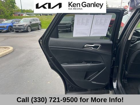 Certified 2025 Kia Sportage EX FWD image 45