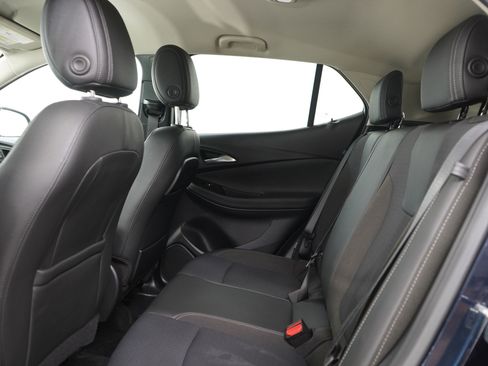 Used 2020 Buick Encore GX Preferred w/ Cold Weather Comfort Package image 17