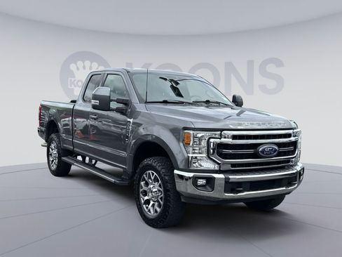 Used 2022 Ford F250 Lariat w/ Lariat Value Package AWD/4WD image 2
