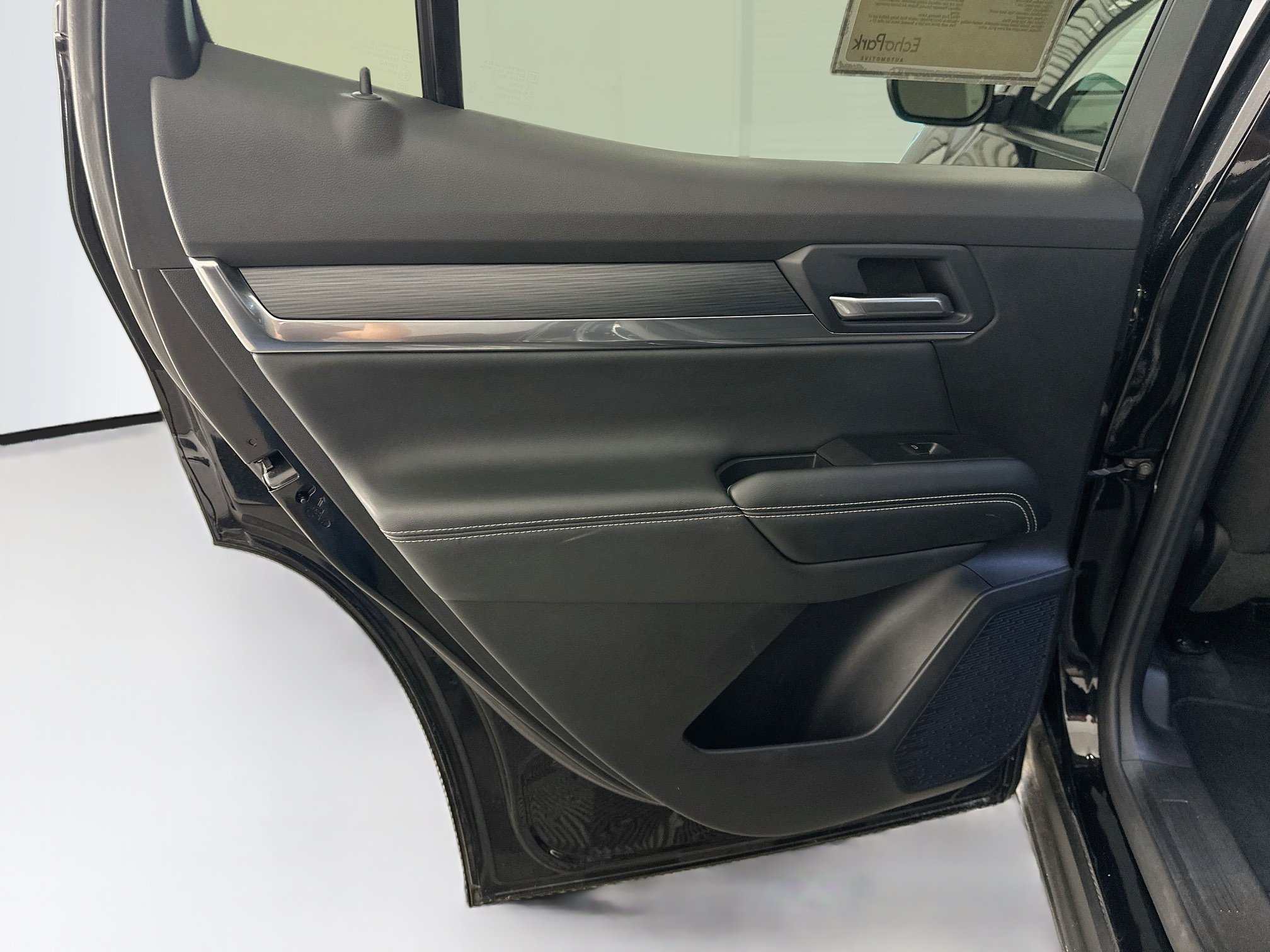 Used 2025 GMC Terrain Elevation AWD/4WD image 27