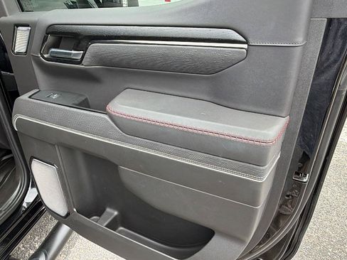 Used 2024 GMC Sierra 1500 AT4X AWD/4WD image 18