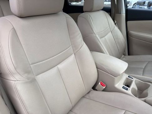 Used 2014 Nissan Rogue SL w/ SL Premium Package image 29