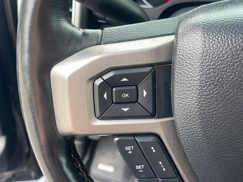 Used 2022 Ford F450 Platinum w/ FX4 Off-Road Package AWD/4WD image 15
