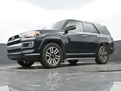 Used 2014 Toyota 4Runner Limited RWD image 12