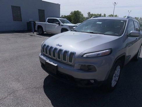 Used 2014 Jeep Cherokee Latitude AWD/4WD image 2