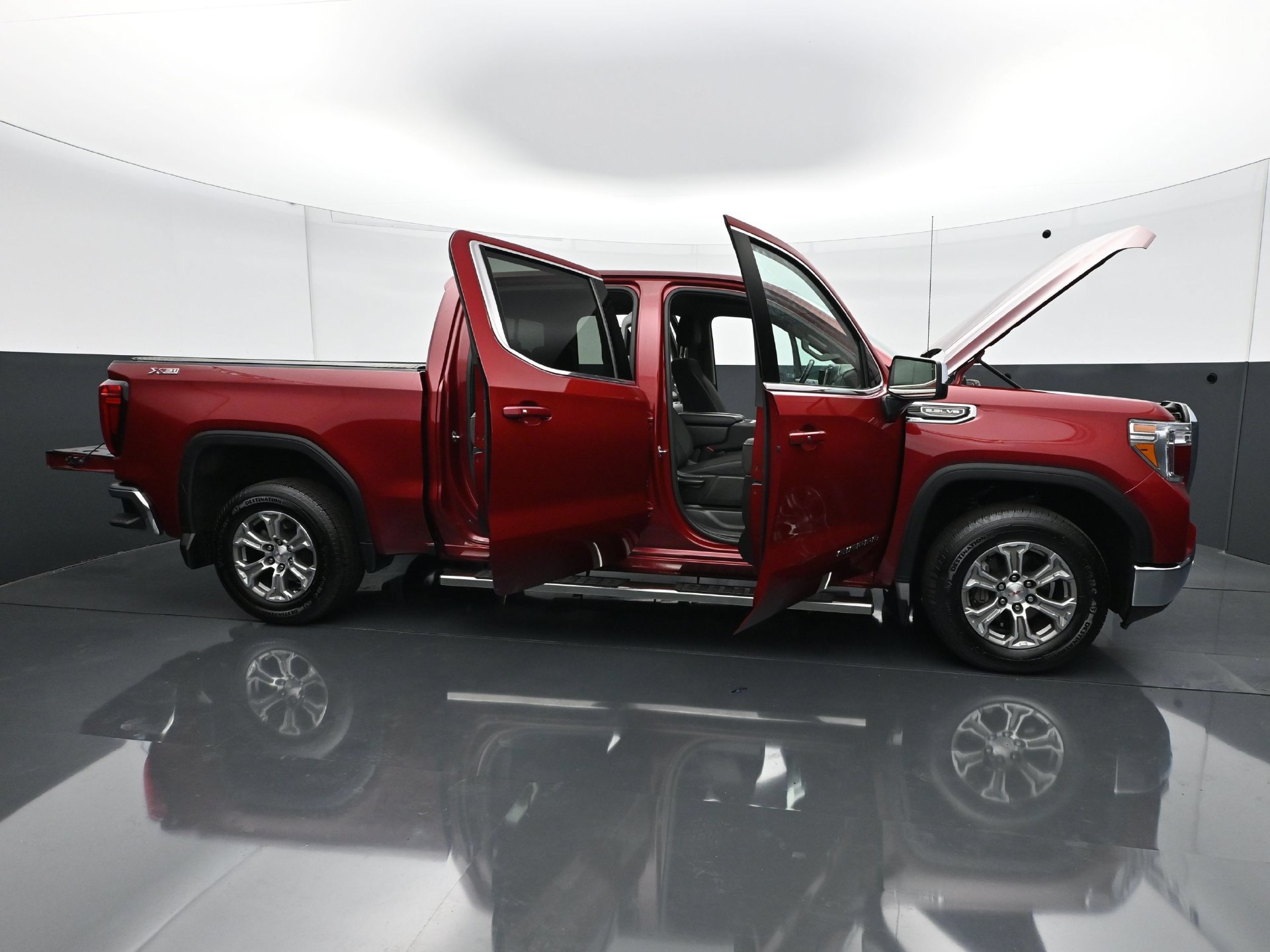Used 2020 GMC Sierra 1500 SLE w/ SLE Value Package AWD/4WD image 36