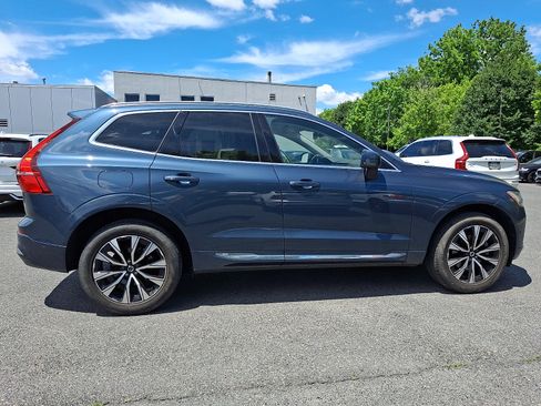 Used 2023 Volvo XC60 B5 Plus w/ Climate Package AWD/4WD image 7