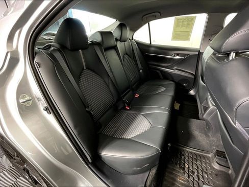 Used 2022 Toyota Camry SE image 35
