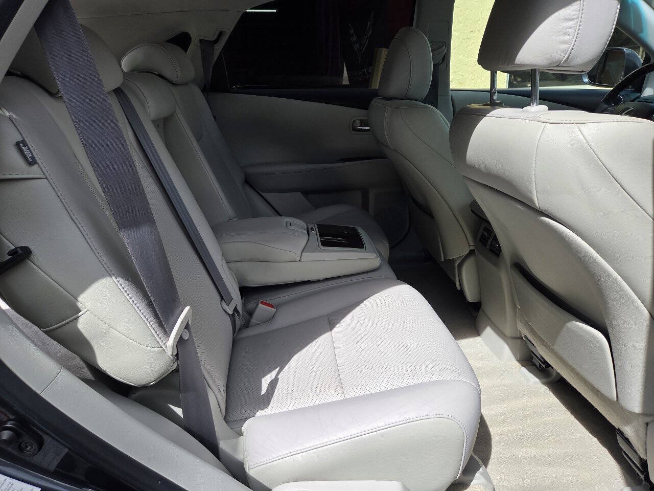 Used 2010 Lexus RX 350 2WD image 23