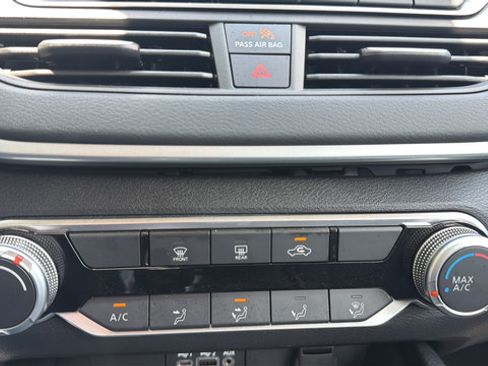 Certified 2025 Nissan Altima 2.5 S FWD image 15