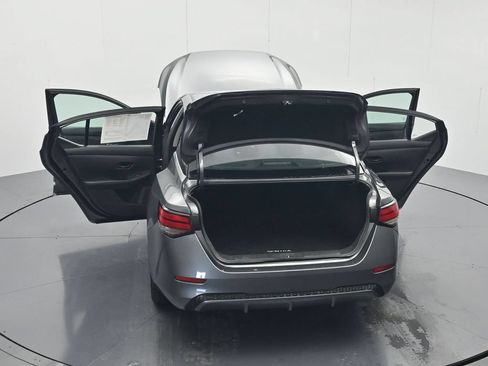 Used 2024 Nissan Sentra SV FWD image 45