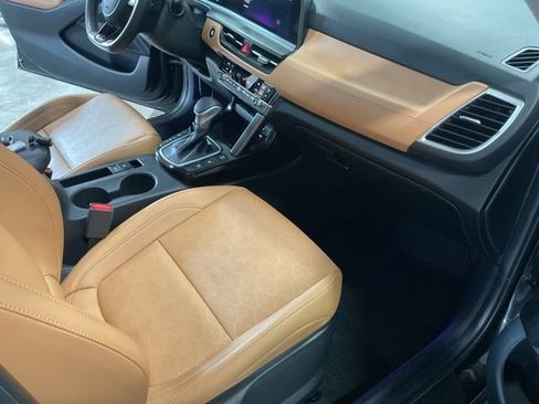 Used 2024 Kia Seltos SX image 19