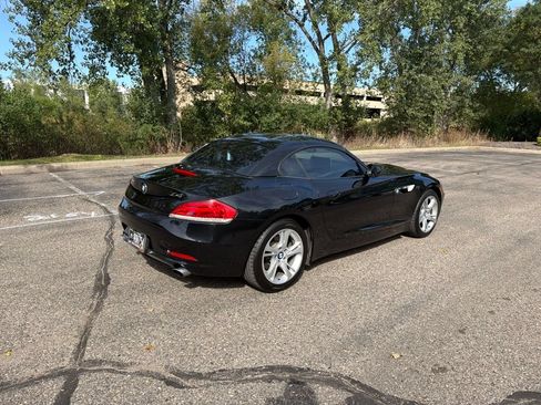 Used 2011 BMW Z4 sDrive35i RWD image 25