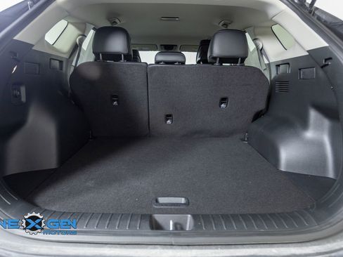 Used 2024 Kia Sportage EX image 45