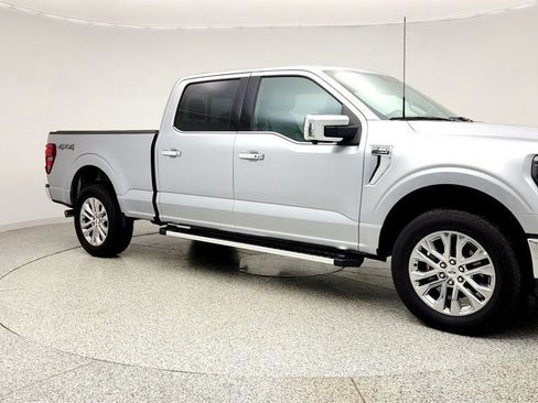 Used 2025 Ford F150 Lariat w/ Equipment Group 502A High AWD/4WD image 3