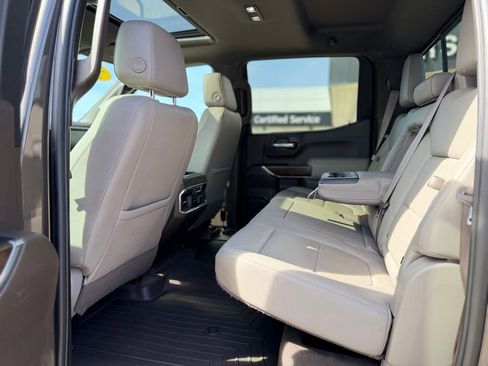 Used 2019 GMC Sierra 1500 SLT w/ SLT Premium Plus Package image 8