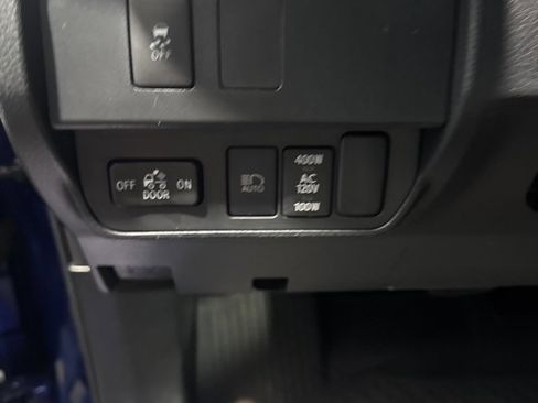 Used 2023 Toyota Tacoma TRD Sport image 37