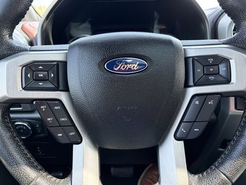 Used 2015 Ford F150 Platinum w/ Technology Package AWD/4WD image 26