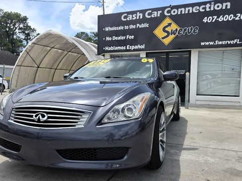 Used 2009 INFINITI G37 Journey w/ Premium Pkg RWD image 2