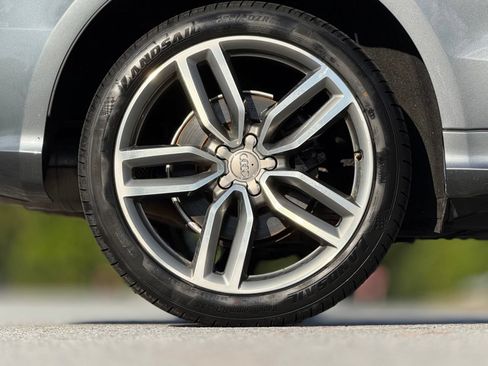 Used 2014 Audi SQ5 Prestige AWD/4WD image 18