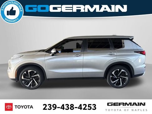 Used 2022 Mitsubishi Outlander SE FWD image 3