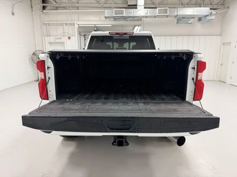 Certified 2024 Chevrolet Silverado 3500 High Country w/ High Country Premium Package image 30