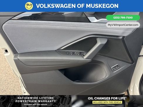 New 2026 Volkswagen Tiguan SE R-Line image 10