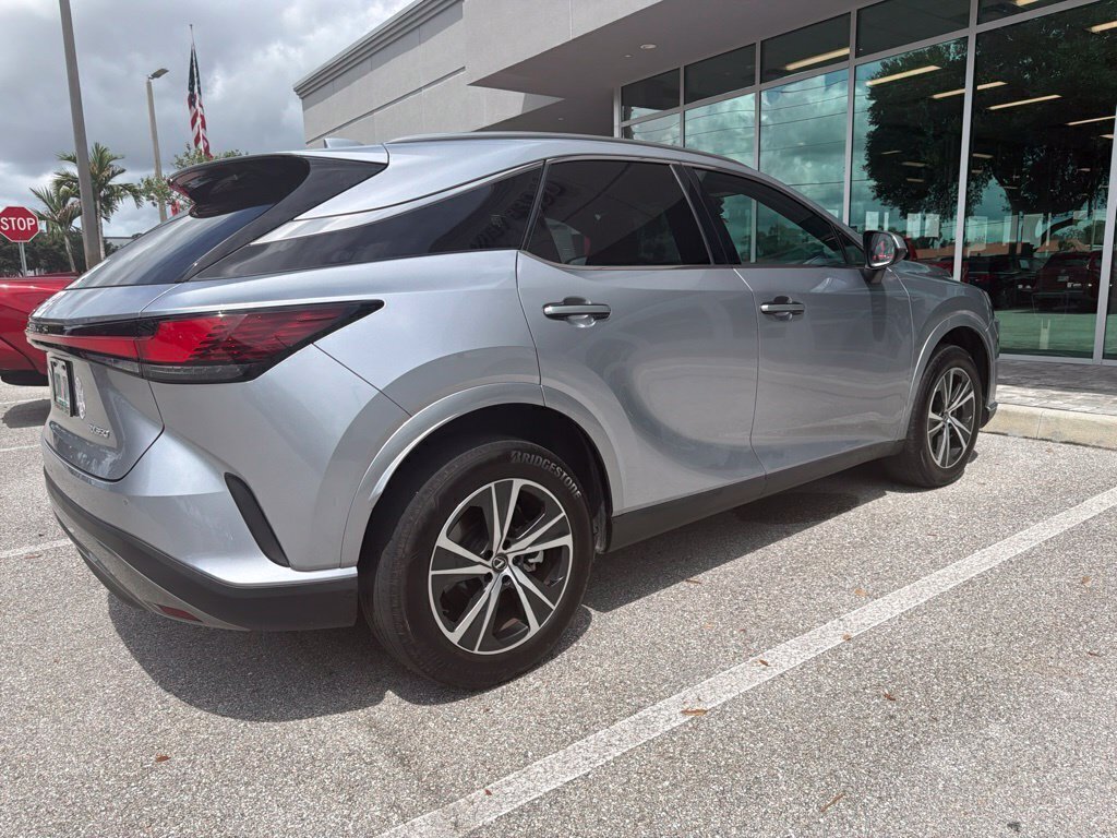 Used 2024 Lexus RX 350 Premium w/ Accessory Package (Z1) FWD image 2