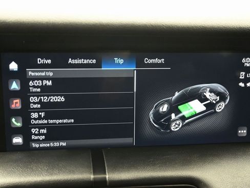 Used 2021 Porsche Taycan image 27