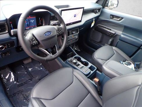 New 2026 Ford Maverick Lariat w/ Black Appearance Package image 9