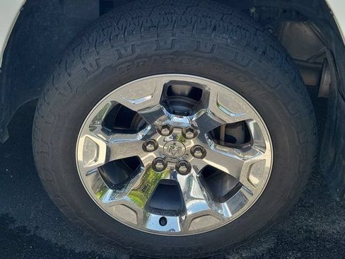 Used 2019 RAM 1500 Big Horn AWD/4WD image 4