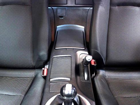 Used 2006 Nissan 350Z Base w/ (N93) Cargo Convenience Pkg image 39