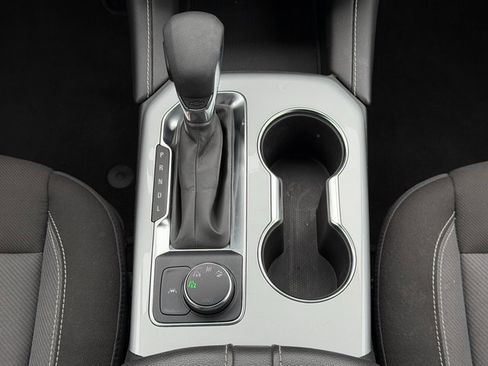 Used 2025 Chevrolet Blazer LT image 25