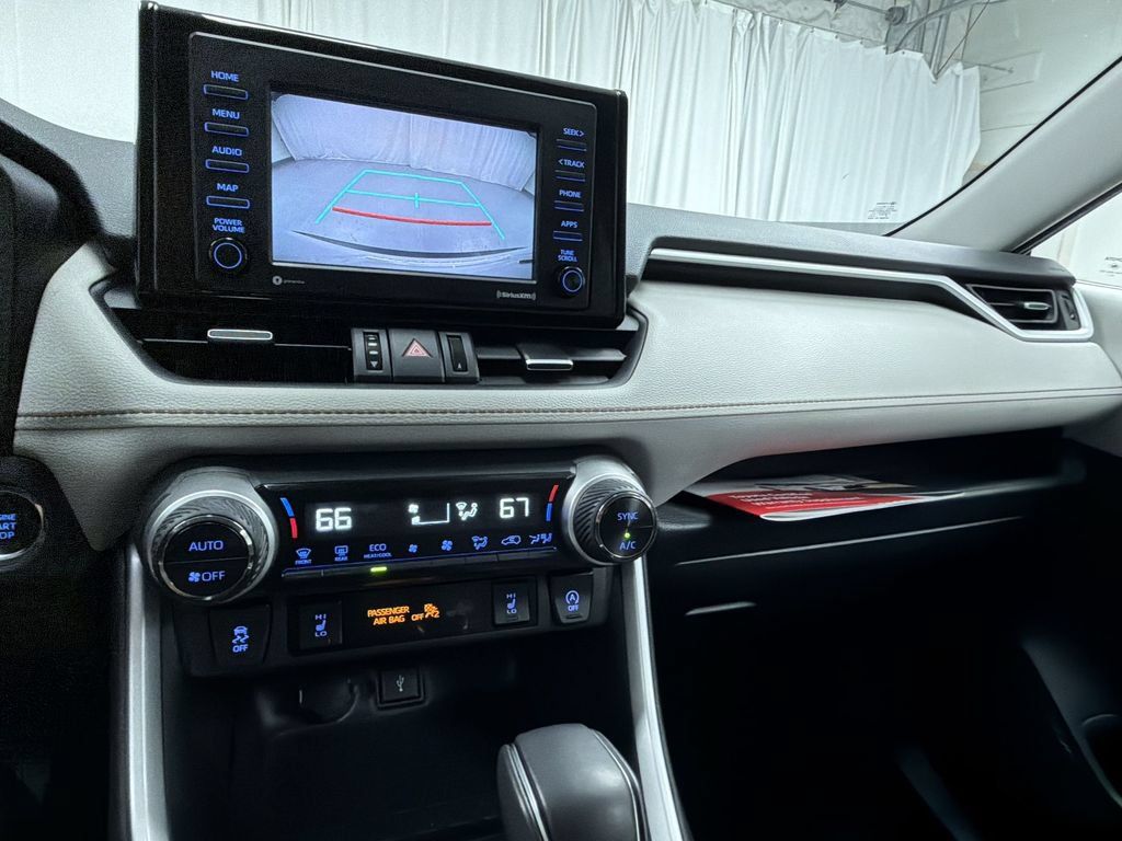 Certified 2020 Toyota RAV4 XLE Premium AWD/4WD image 23