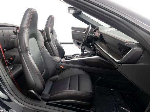 Certified 2022 Porsche 911 Carrera S RWD image 38