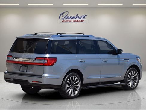 Used 2020 Lincoln Navigator Reserve w/ Luxury Package AWD/4WD image 4