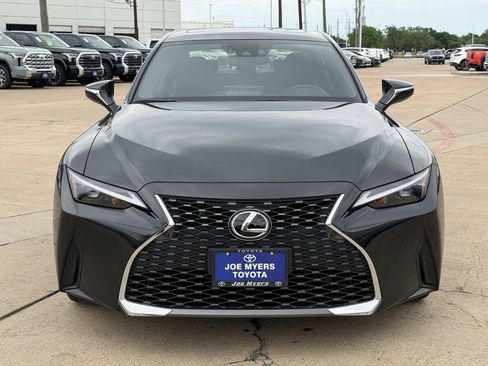 Used 2022 Lexus IS 300 AWD w/ Premium Package image 3