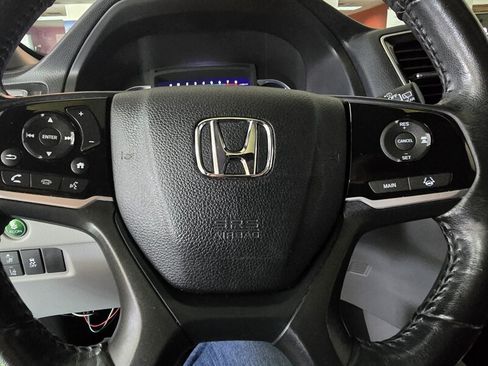 Used 2019 Honda Pilot Touring image 35