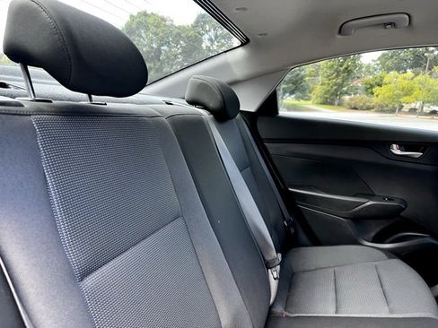 Used 2021 Hyundai Accent SE image 25