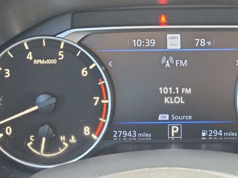 Used 2024 Nissan Altima 2.5 SL FWD image 22