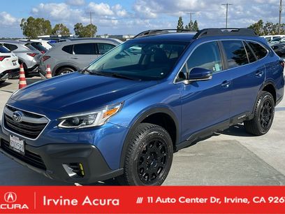 Used 2022 Subaru Outback Limited w/ Tech Package 2