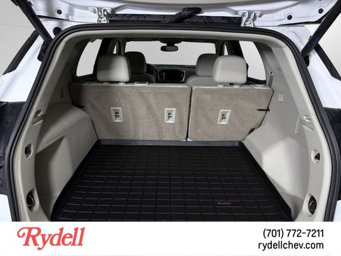 Used 2023 GMC Terrain Denali AWD/4WD image 18
