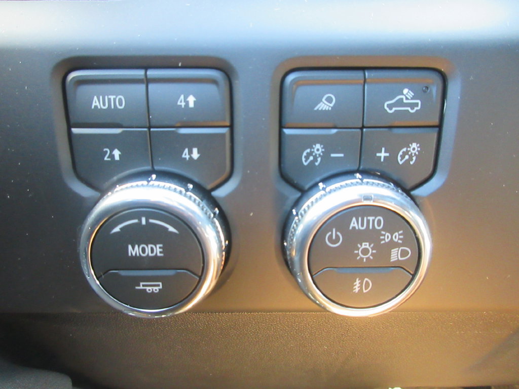New 2026 GMC Sierra 1500 AT4 w/ AT4 Premium Package AWD/4WD image 18