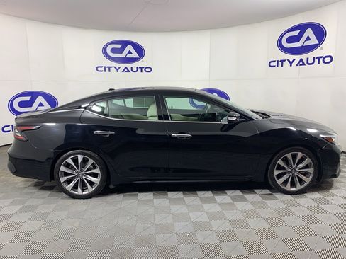 Used 2022 Nissan Maxima Platinum w/ Sport Mat Group image 2