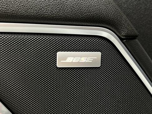 Used 2022 GMC Sierra 1500 SLT w/ SLT Premium Plus Package AWD/4WD image 17